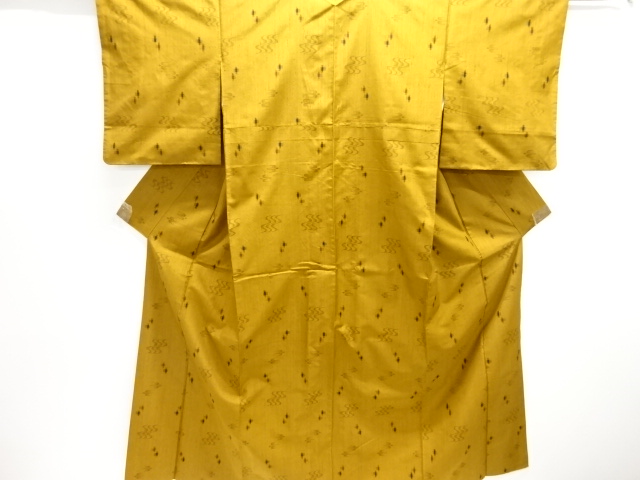 JAPANESE KIMONO / TSUMUGI / WOVEN RYUKYU KASURI STYLE PATTERN